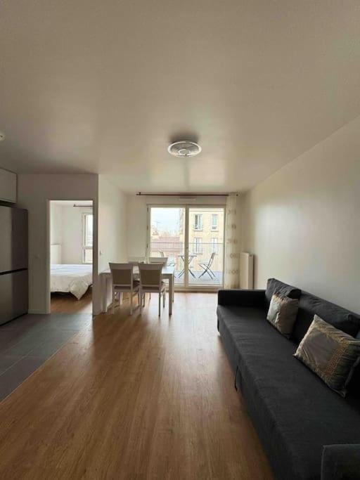 Appartement Moderne Avec Balcon Proche De Paris Aubervilliers Exteriör bild