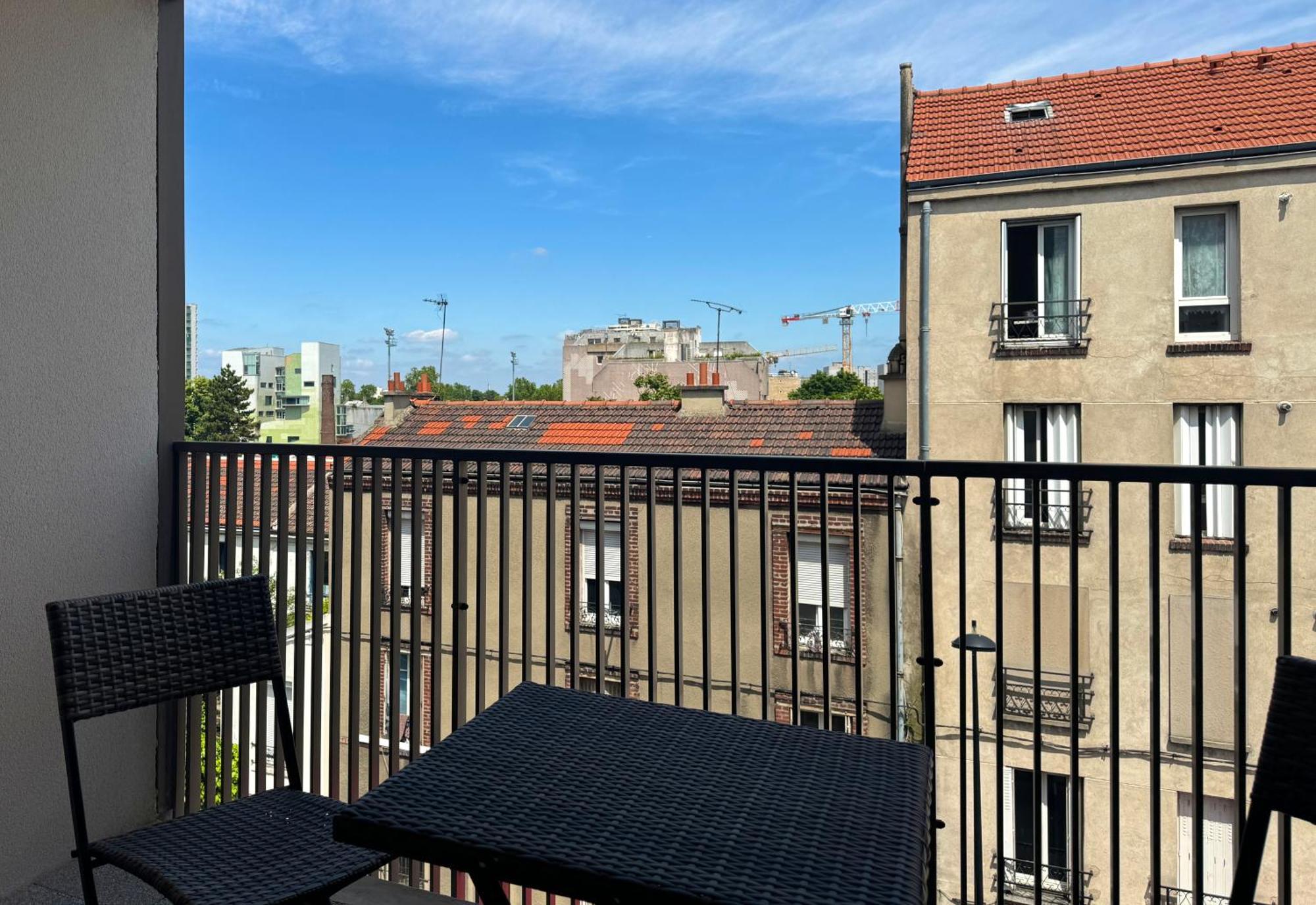 Appartement Moderne Avec Balcon Proche De Paris Aubervilliers Exteriör bild